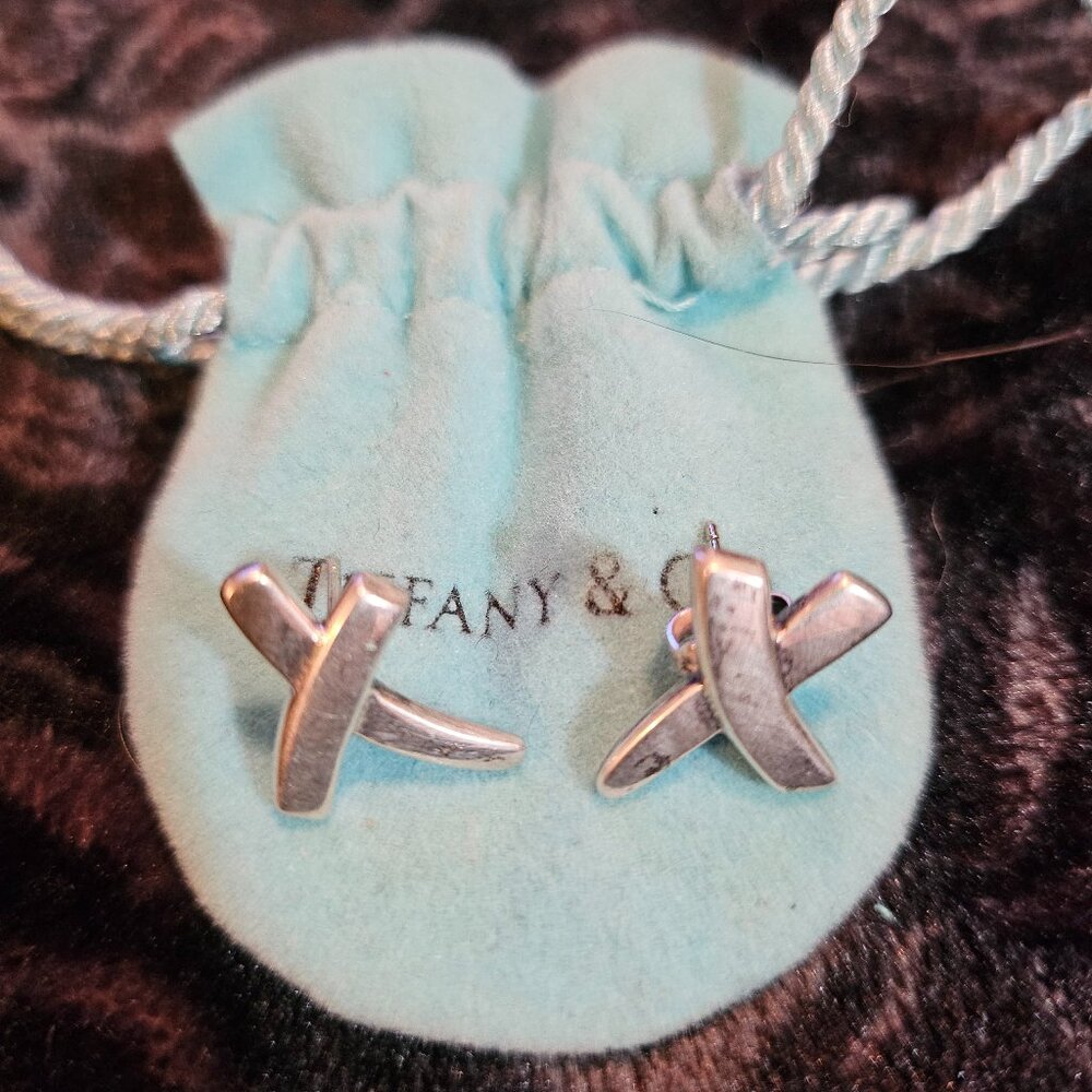 Tiffany & Co. Paloma Graffiti X Earrings (Missing one backing)